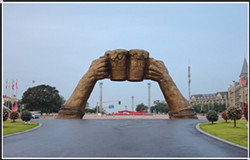 青島國際啤酒節(jié)大型鑄銅雕塑 青島國際啤酒節(jié)大型鑄銅雕塑