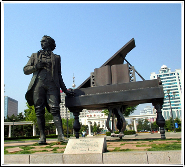 肖邦銅像.jpg 肖邦銅像.jpg