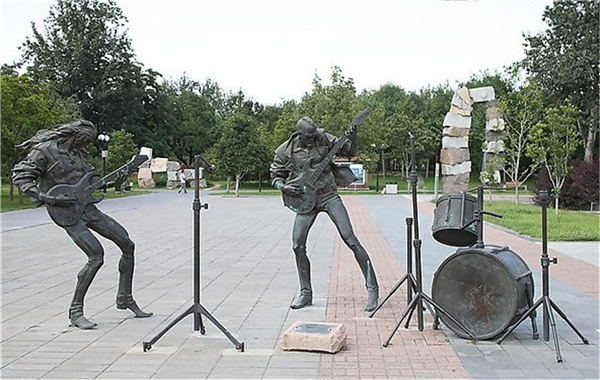 搖滾雕塑.jpg 搖滾雕塑.jpg