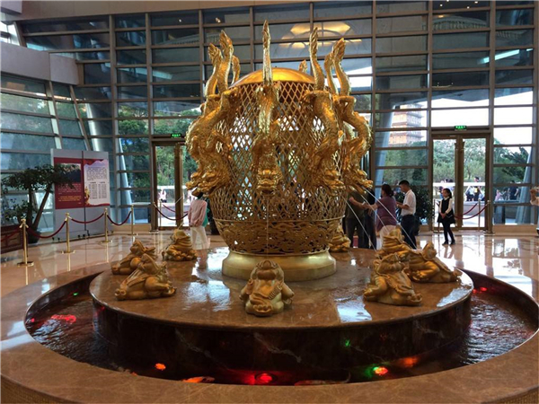 地動(dòng)儀雕塑價(jià)格.jpg 地動(dòng)儀雕塑價(jià)格.jpg