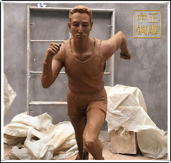 遠(yuǎn)動(dòng)員雕塑廠家.jpg 遠(yuǎn)動(dòng)員雕塑廠家.jpg