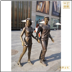 室外大型情侶銅雕塑